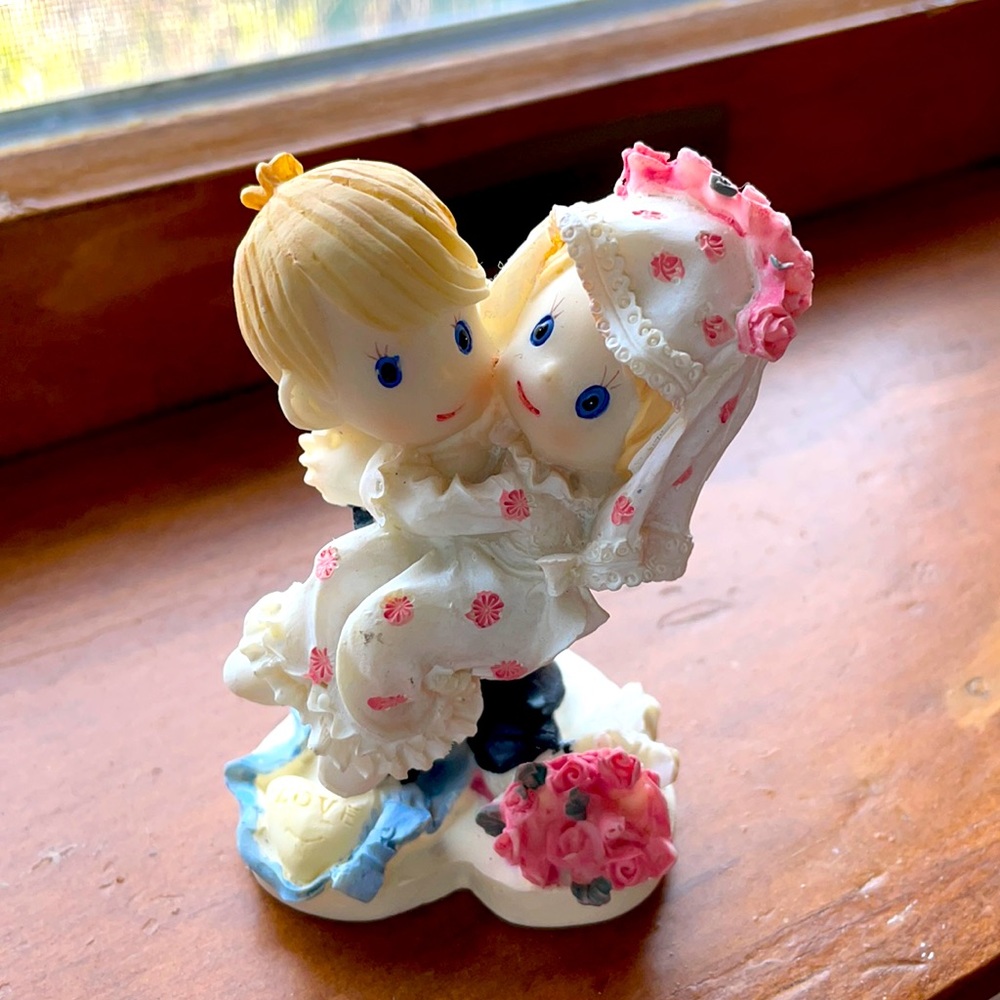 🌻3 for $25🌻 Wedding figurine - Carrying Over the Threshold